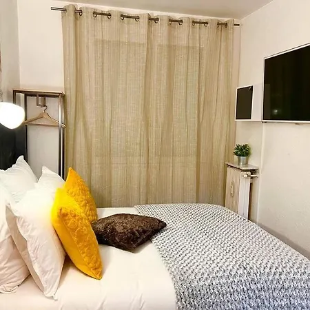 Studio Avenue De Paris A Daire *