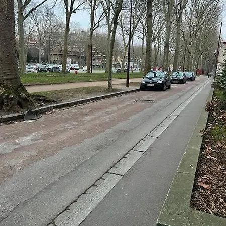Studio Avenue De Paris A *